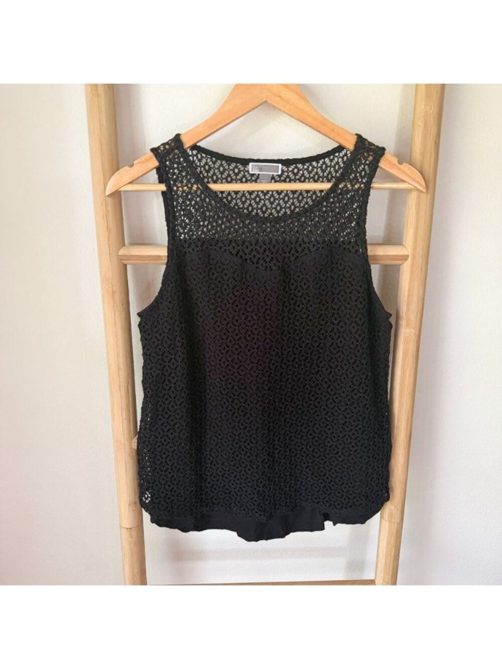 Chelsea28 Black Crochet Lace Sleeveless Blouse Tank Top Large